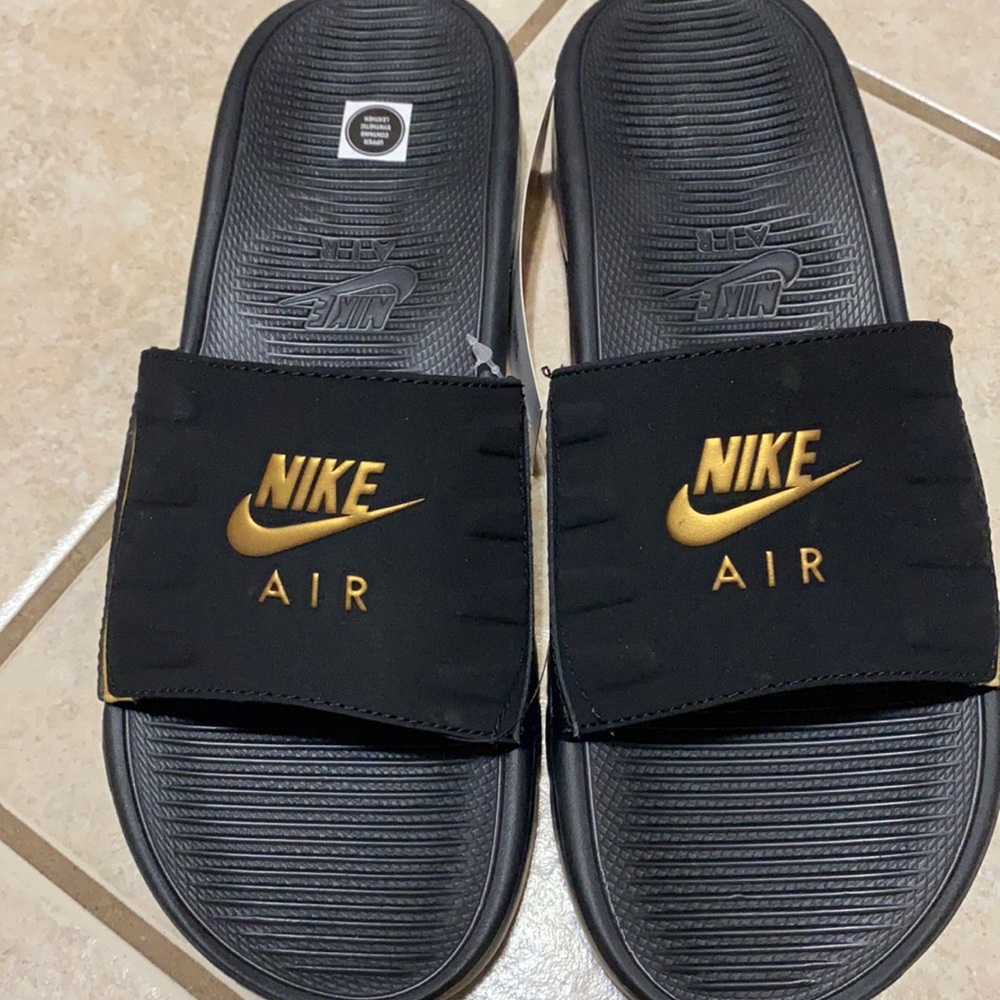 Nike Air bubble flip flops